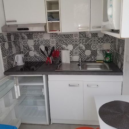 Petit Logement Dans Un Ecrin De Verdure Saint-Herblain Ngoại thất bức ảnh